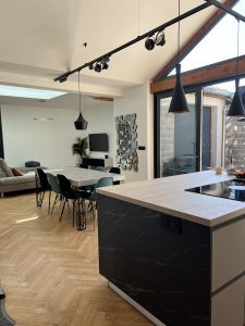 OUVERTURE TOIT SAINT JULIEN LES METZ rénovation loft coin cuisine et salle à manger